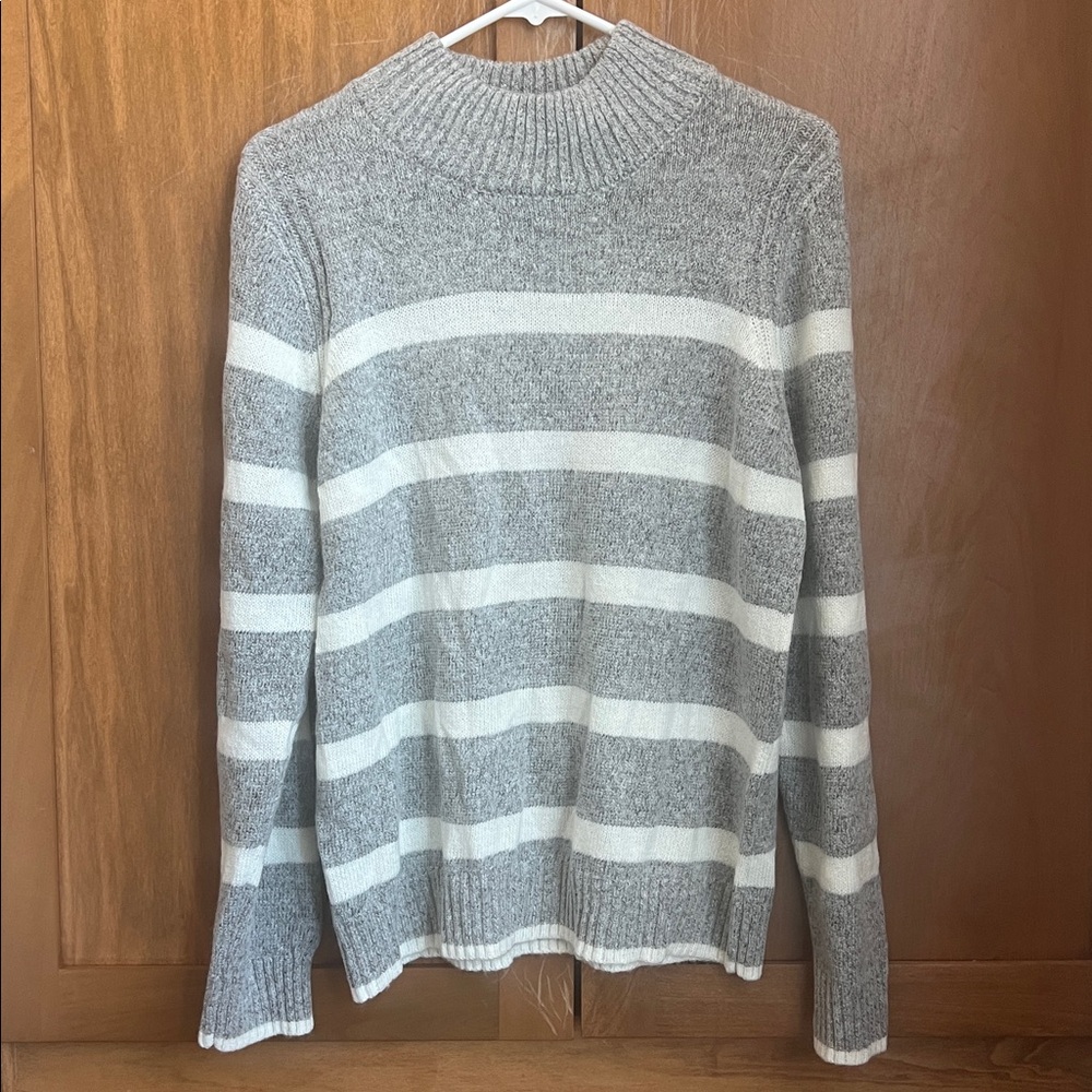 Christopher & Banks Heather Gray Knit sweater